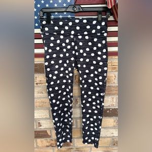 Outdoor Voices TechSweat Flex 3/4 Cropped Leggings Polka Dot - Size: Medium